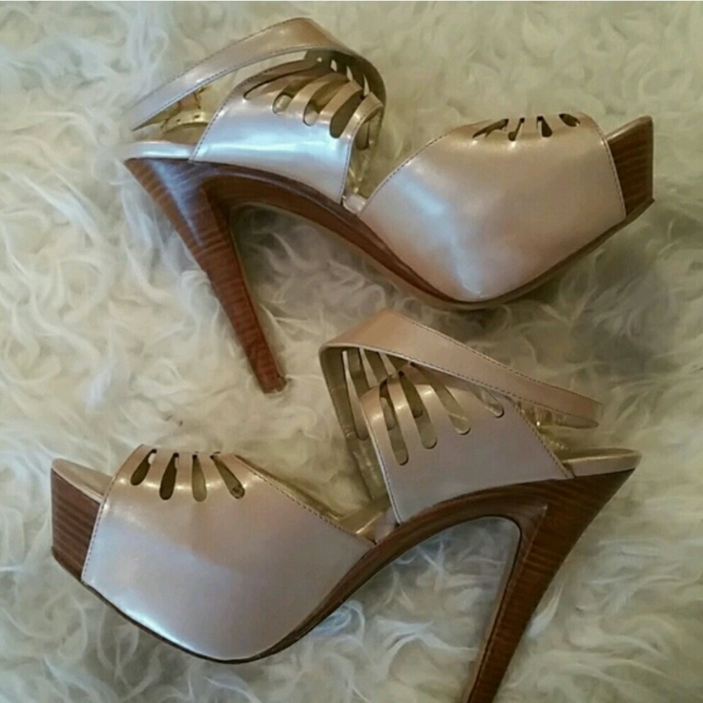 💓💖Unworn Blush Platforms needing a Good Home!